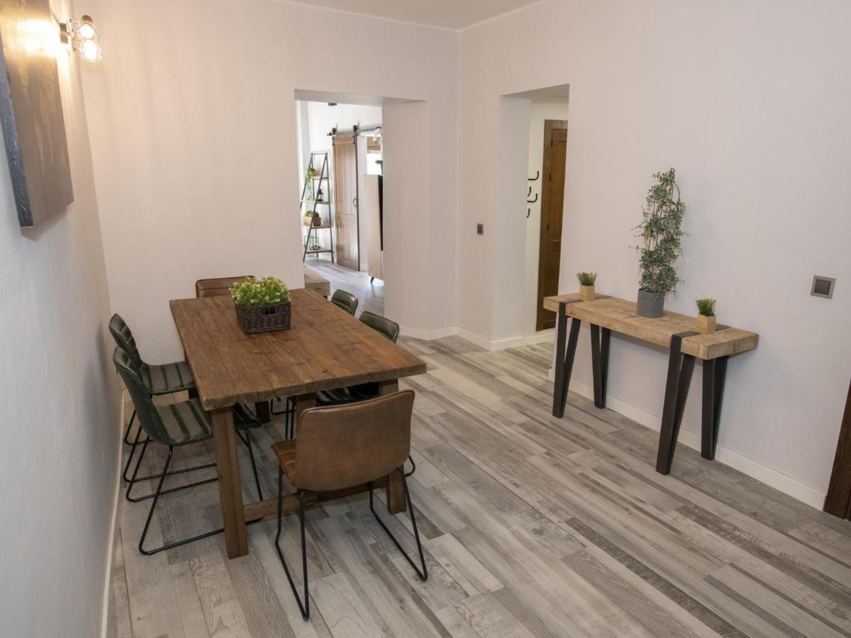 Elegante Apartamento Para 5 En El Centro De Caceres Con Wifi Exterior foto