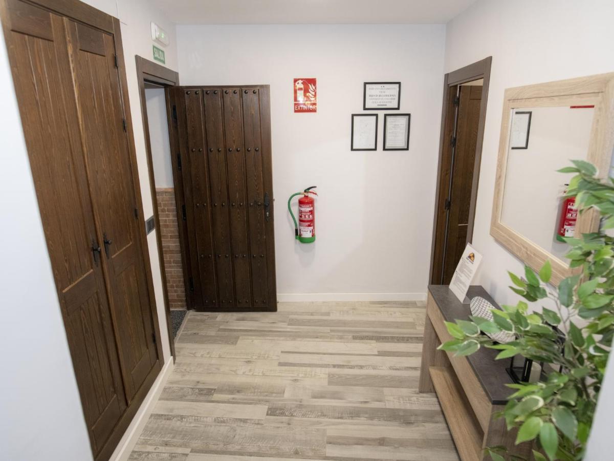 Elegante Apartamento Para 5 En El Centro De Caceres Con Wifi Exterior foto