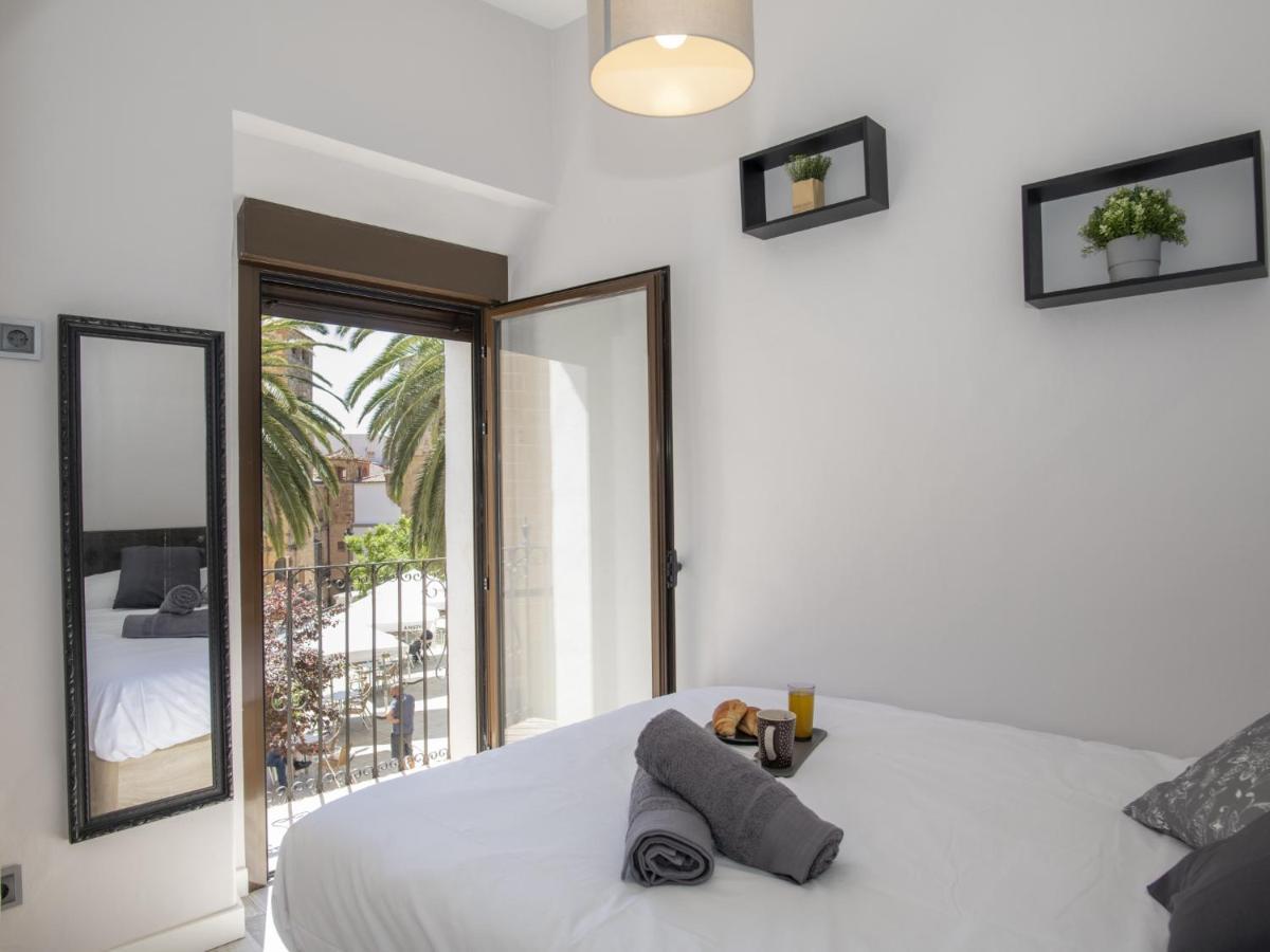 Elegante Apartamento Para 5 En El Centro De Caceres Con Wifi Exterior foto