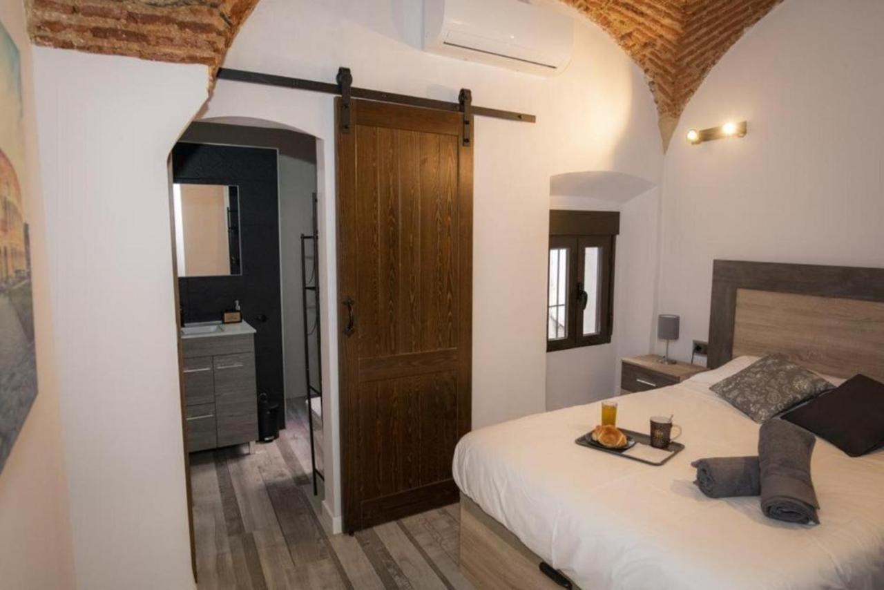Elegante Apartamento Para 5 En El Centro De Caceres Con Wifi Exterior foto