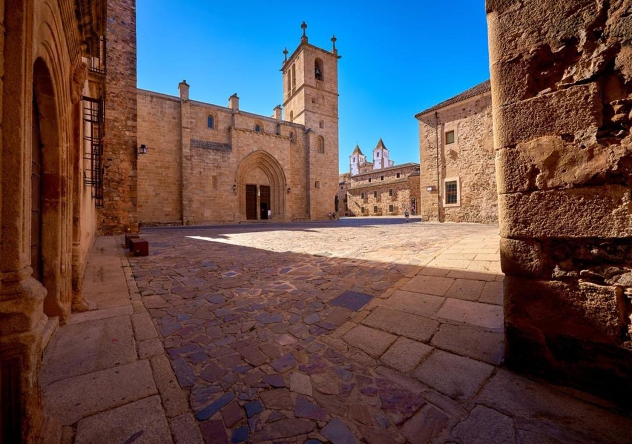 Elegante Apartamento Para 5 En El Centro De Caceres Con Wifi Exterior foto